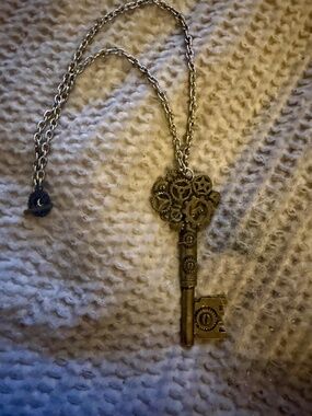 Steampunk Skeleton Key Necklace Pendant